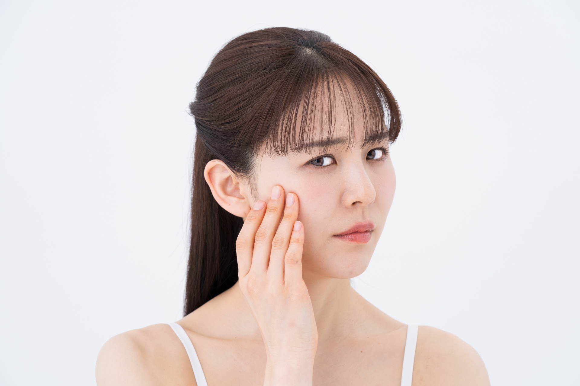 肌を気にする女性